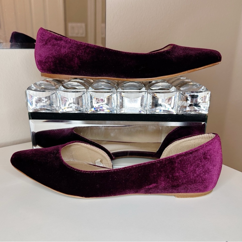 Mossimo Maroon D’Orsay Velvet Pointed Slip In Flats - size 7.5